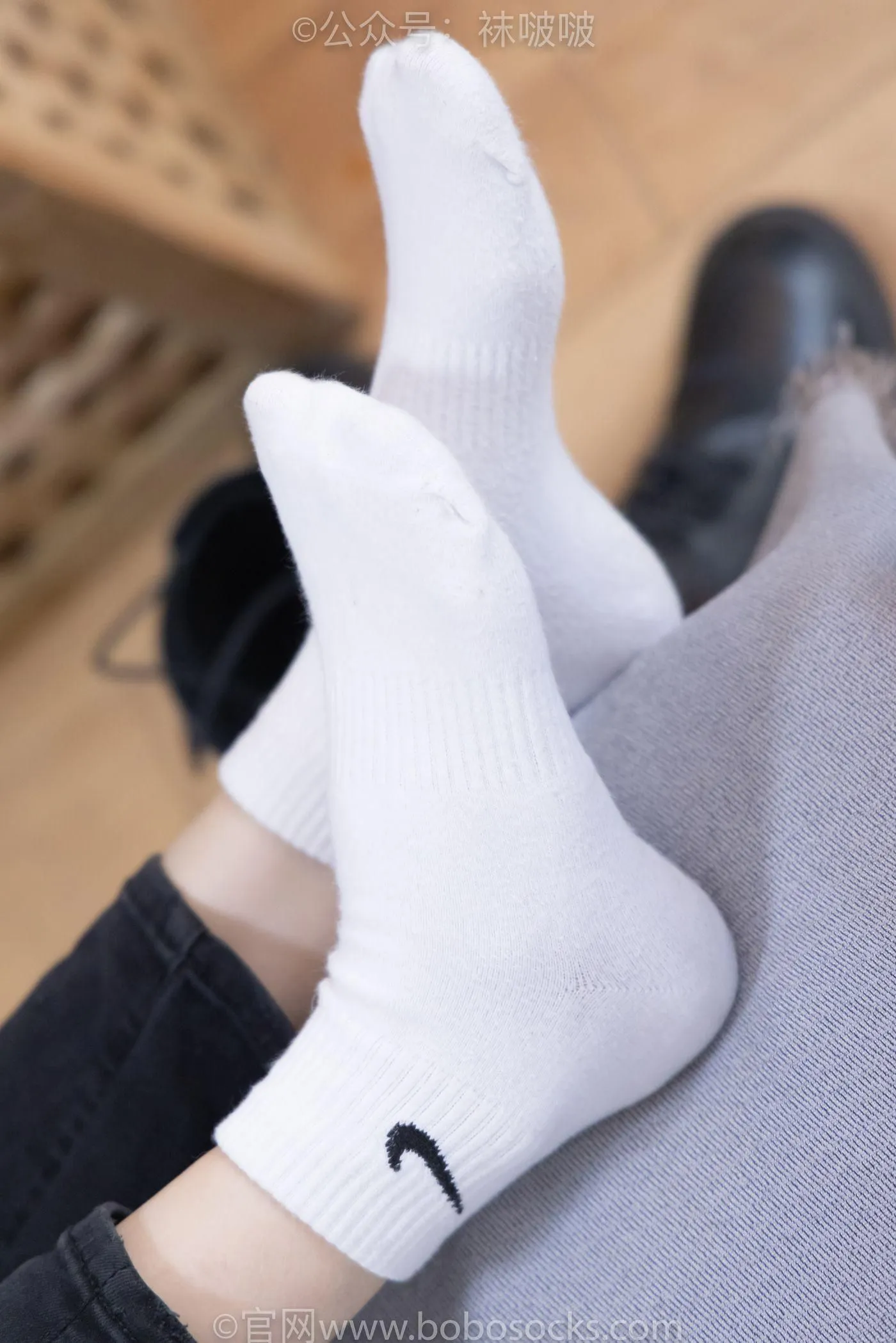 [BoBoSocks袜啵啵]NO.061 稚予-短靴、白棉袜、裸足 [145P]插图1